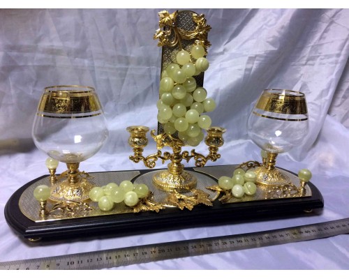 Подарочный винный набор для двоих с виноградом