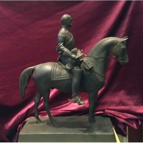 Скульптура "Император Николай I на коне"